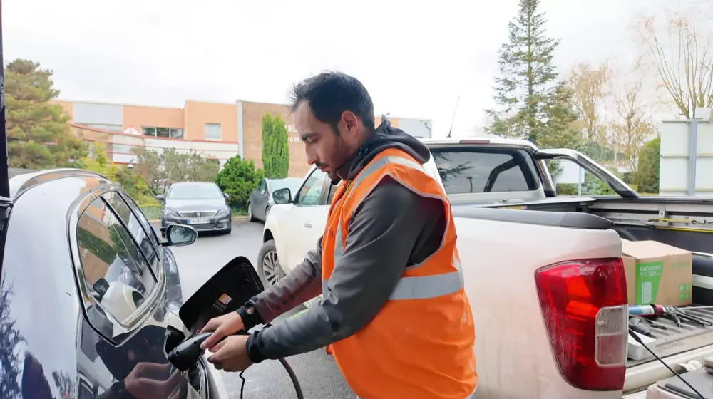 Borne de recharge voiture électrique - Tecelec Coulommiers (2)